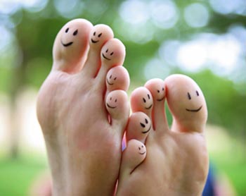 Smiling toes